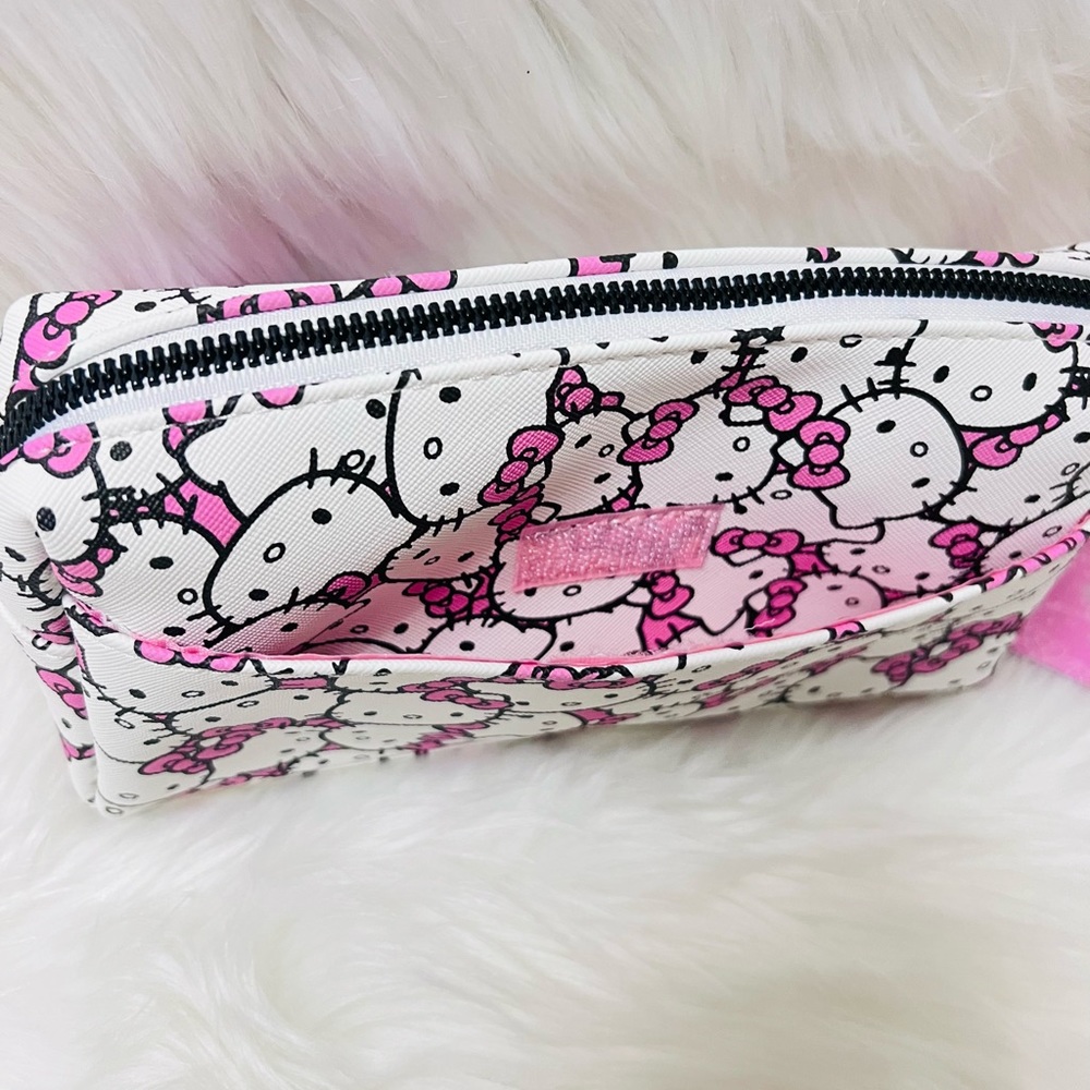 Hello Kitty Bundle - Picture 4 of 10